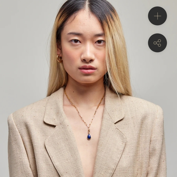 Ada charm with Lapiz Lazuli - Picture 2 of 4